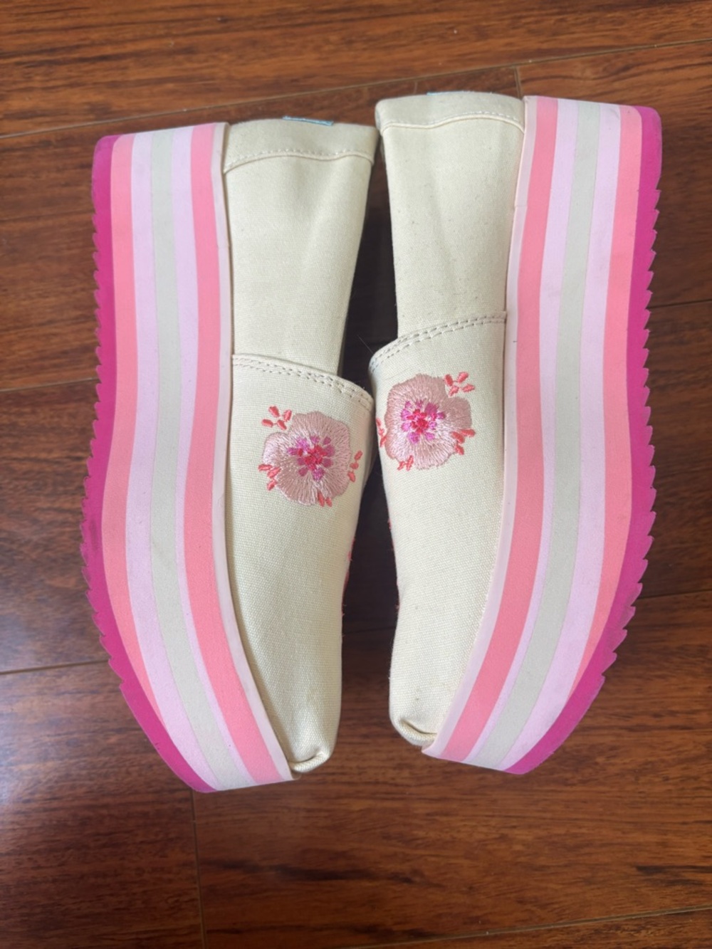 TOMS Cream Canvas Platform Slip-Ons with Pink Floral Embroidery - Picture 11 of 12